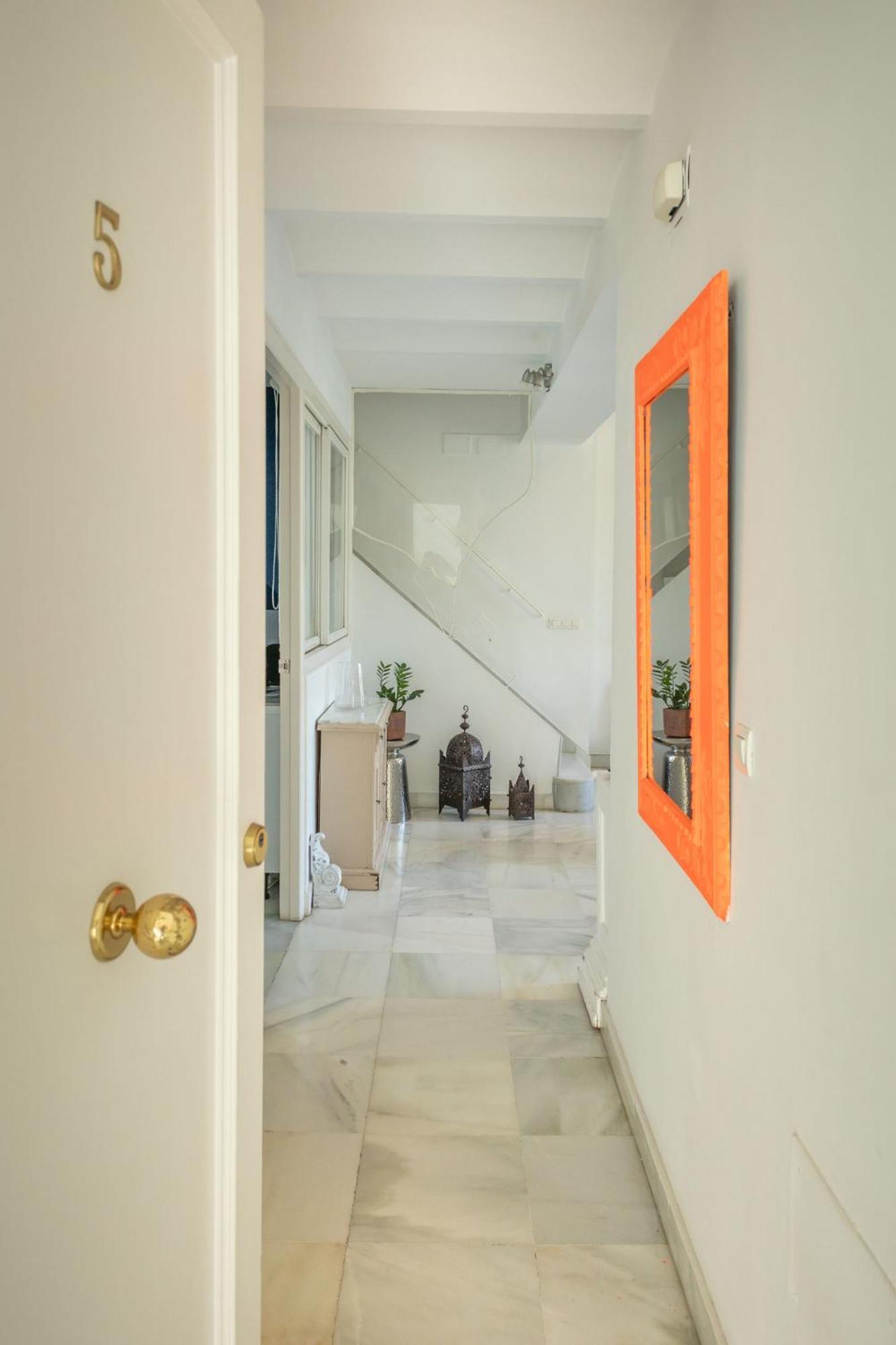 Charming 2 Bedroom Boutique Triplex Apartment With Private Terrace At Seville City Center By Ocityzen Exterior foto
