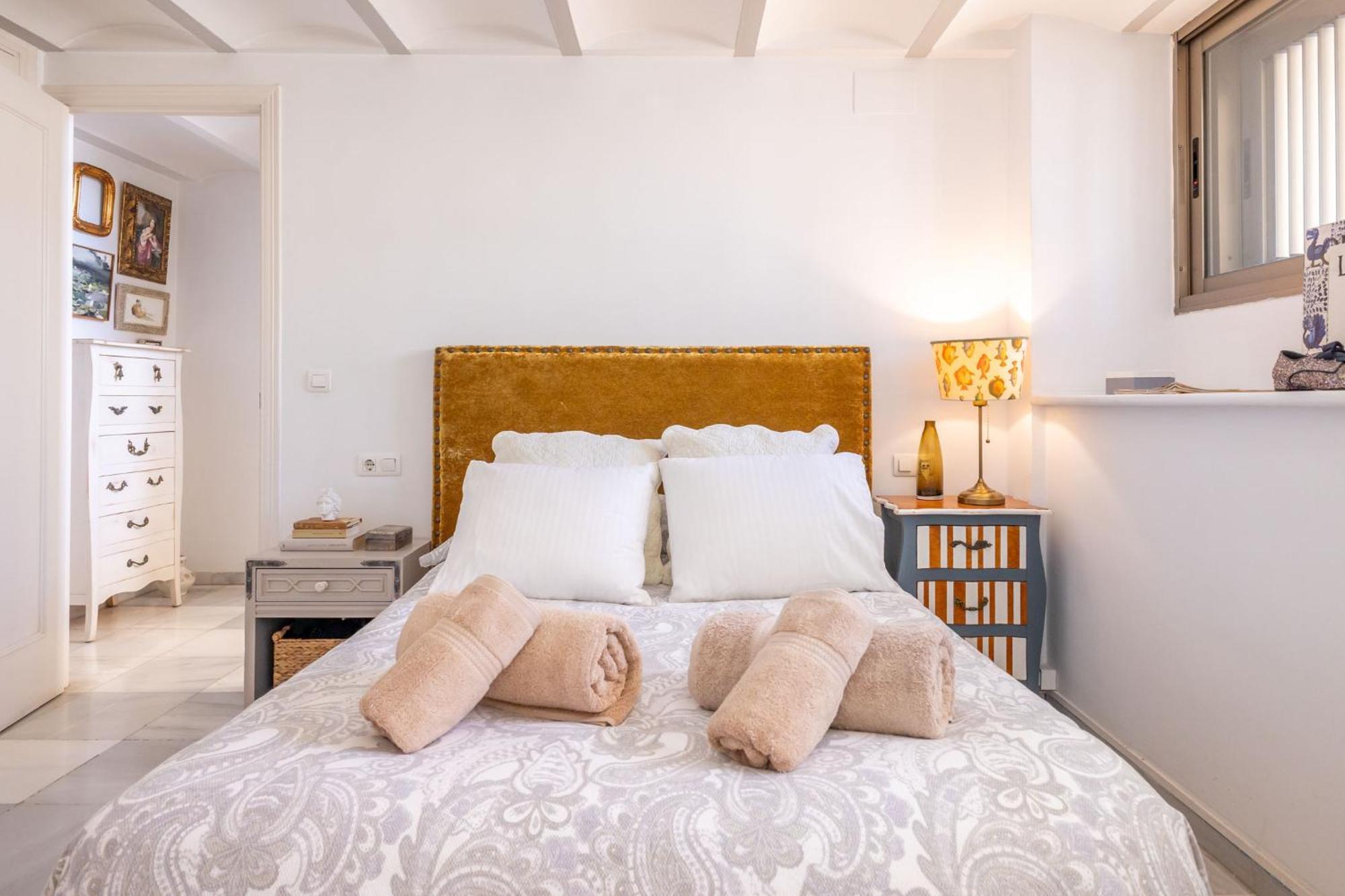 Charming 2 Bedroom Boutique Triplex Apartment With Private Terrace At Seville City Center By Ocityzen Exterior foto