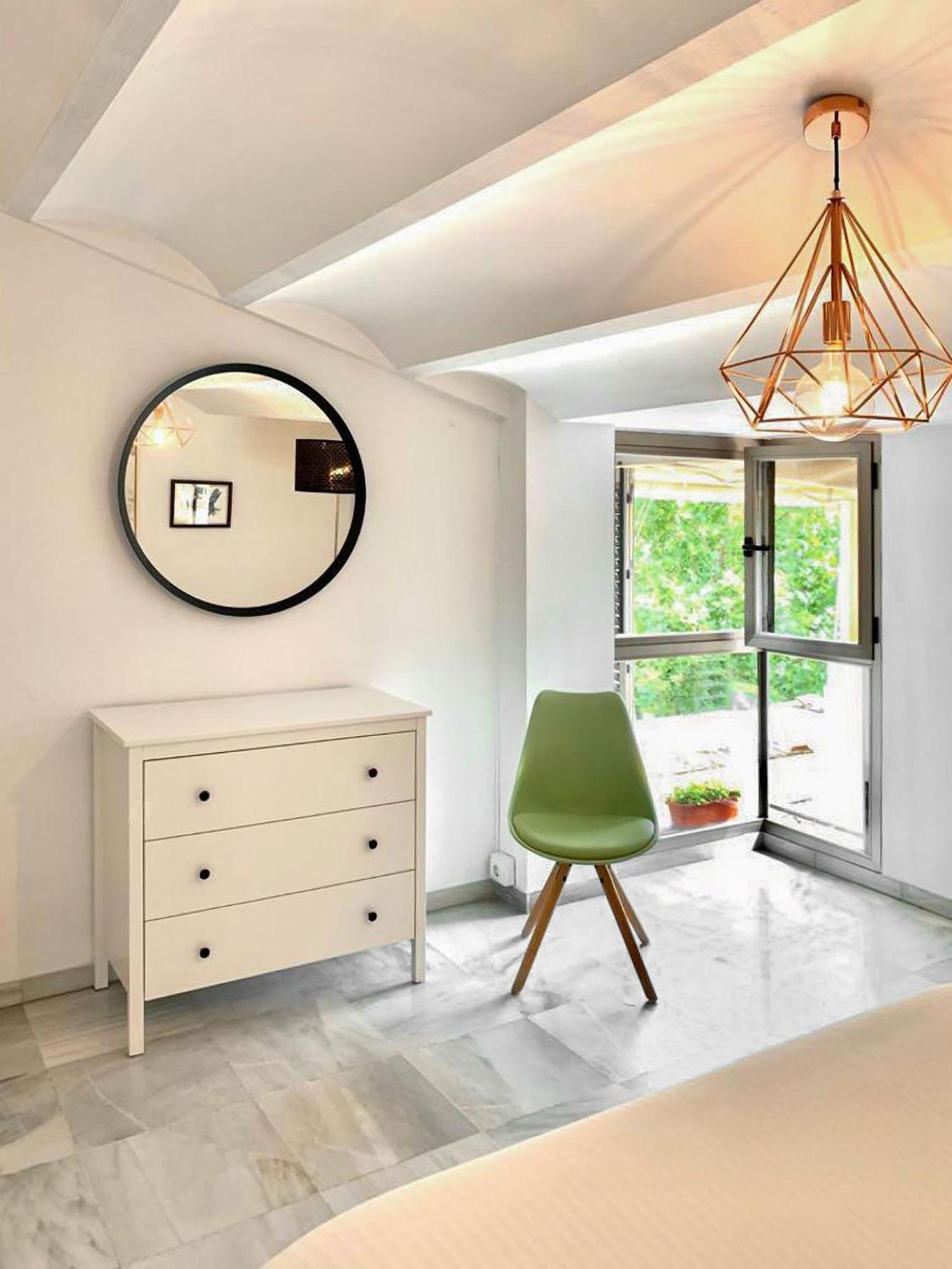 Charming 2 Bedroom Boutique Triplex Apartment With Private Terrace At Seville City Center By Ocityzen Exterior foto