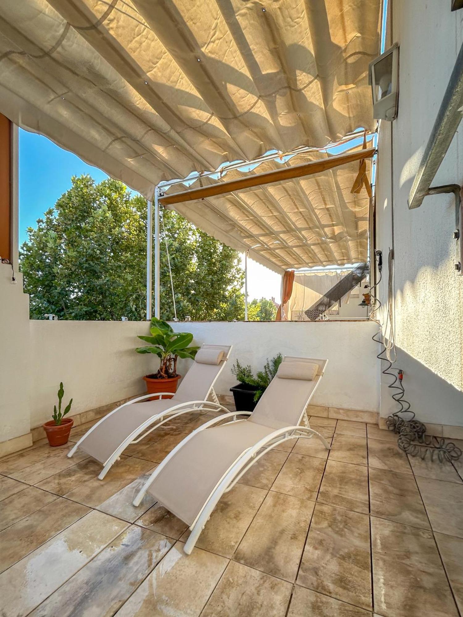 Charming 2 Bedroom Boutique Triplex Apartment With Private Terrace At Seville City Center By Ocityzen Exterior foto
